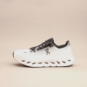 OnCloud Cloudtilt Black-Ivory Women's  Size 8